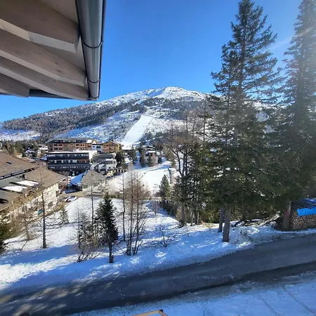 Penthouse Tauernblick Ski In & Ski Out Apartment Rennweg am Katschberg